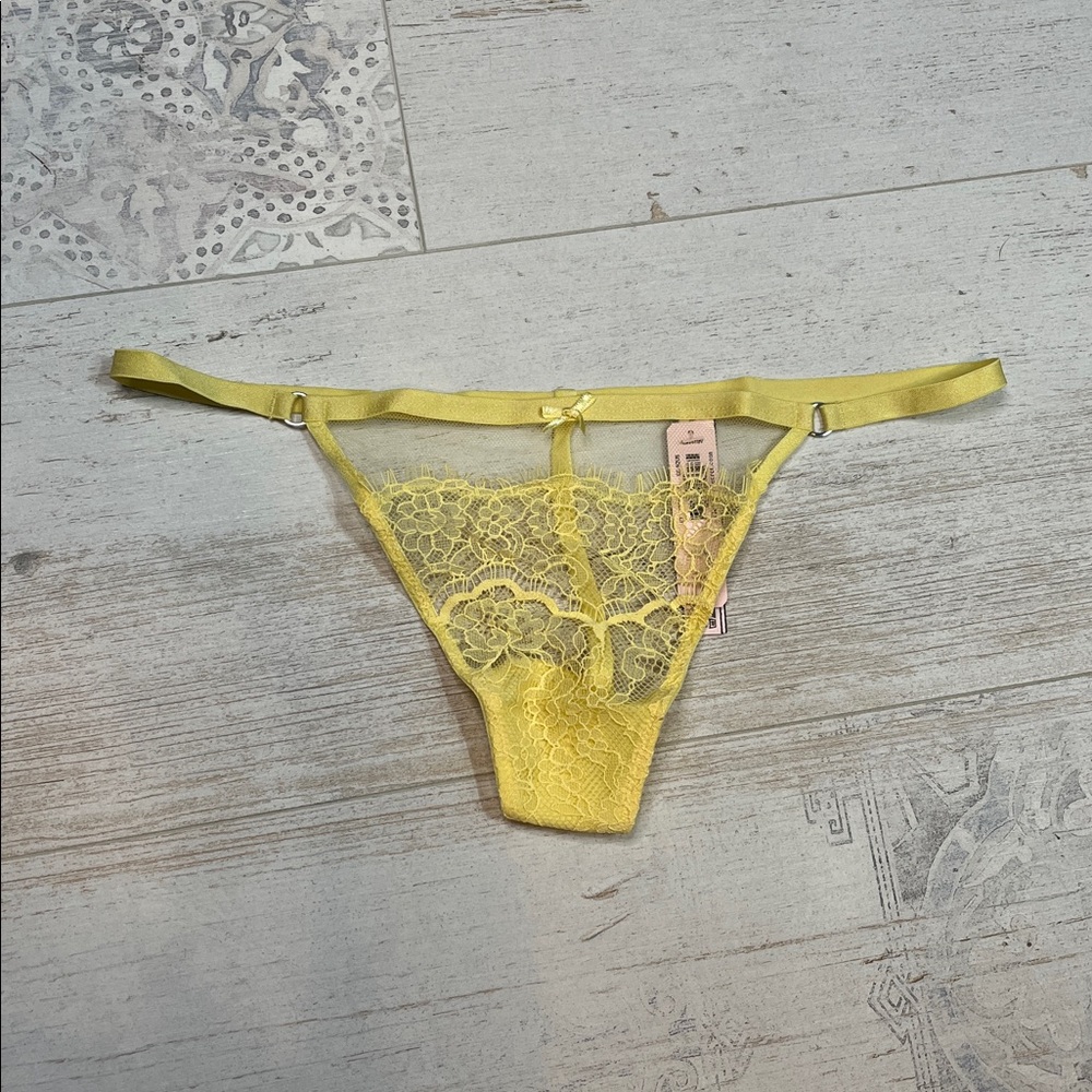 Victorias Secret Dream Angels Yellow Lace V String Thong Panties Medium